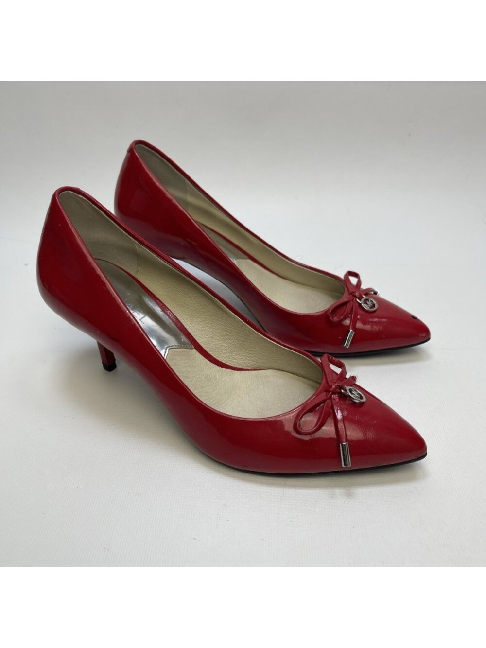 Michael Kors Nancy Mid Pump Women’s Sz 6M Cherry Red Leather Heels Classic Dress